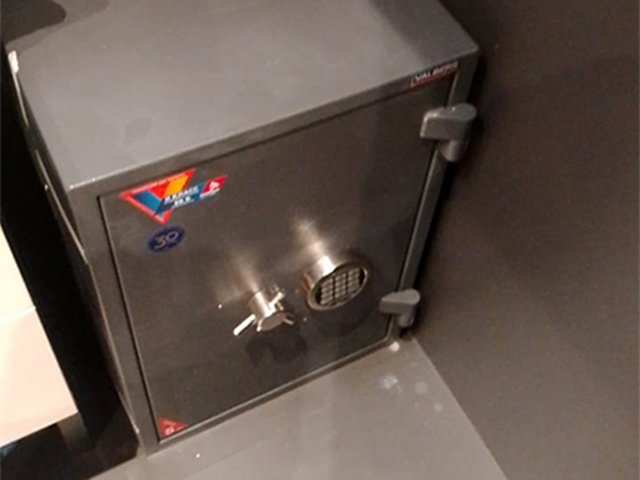 Огневзломостойкий сейф II класс VALBERG Гранит 65Т EL